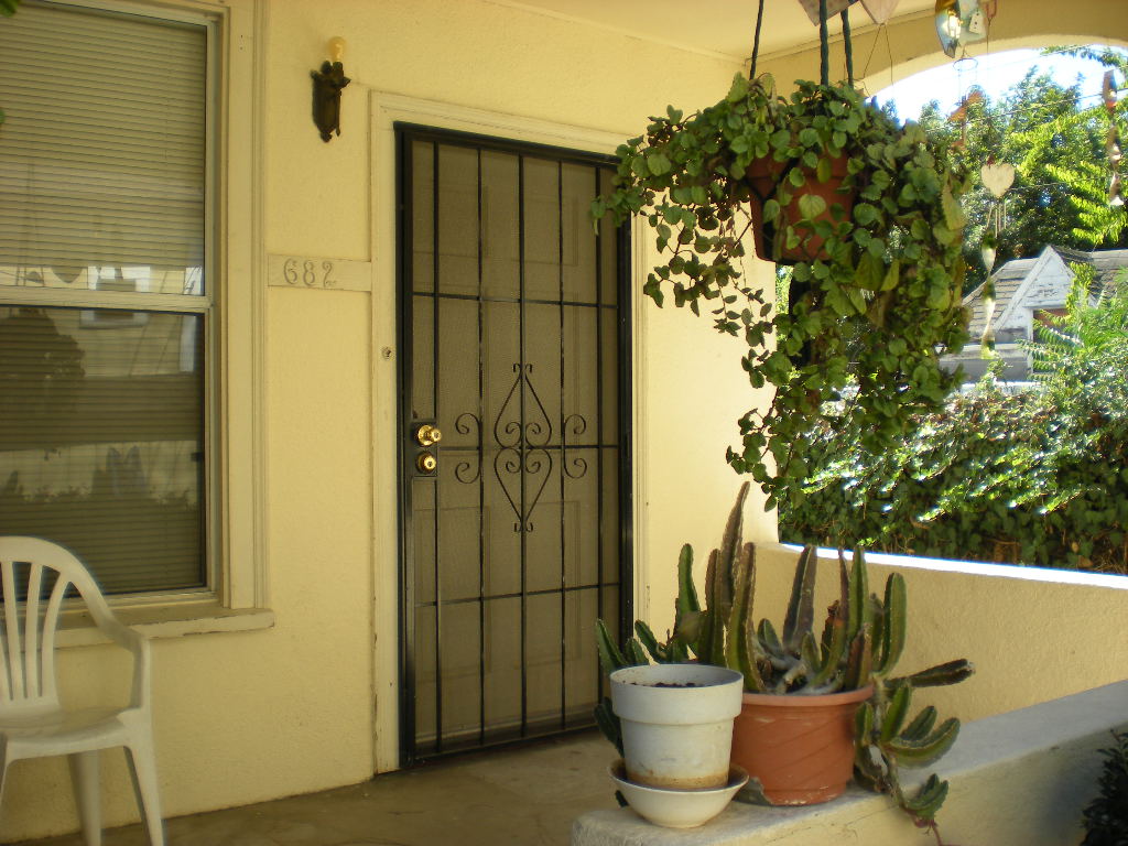 682 San Francisco St.